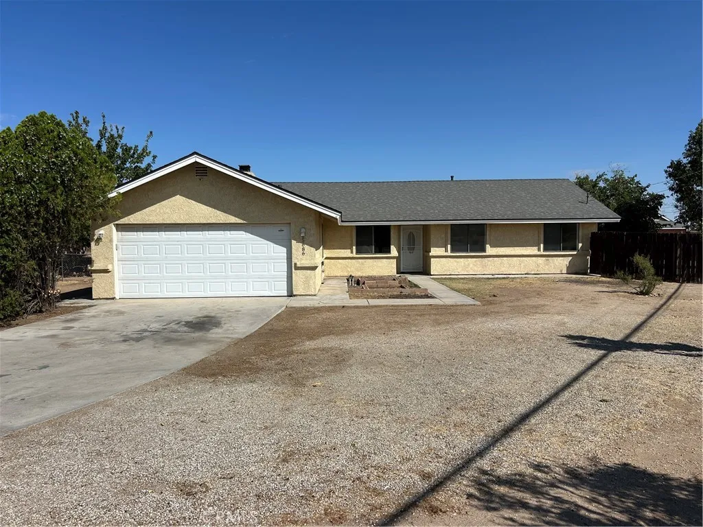 15686 Little Beaver, Victorville, CA 92395 - Main photo, Victorville, CA