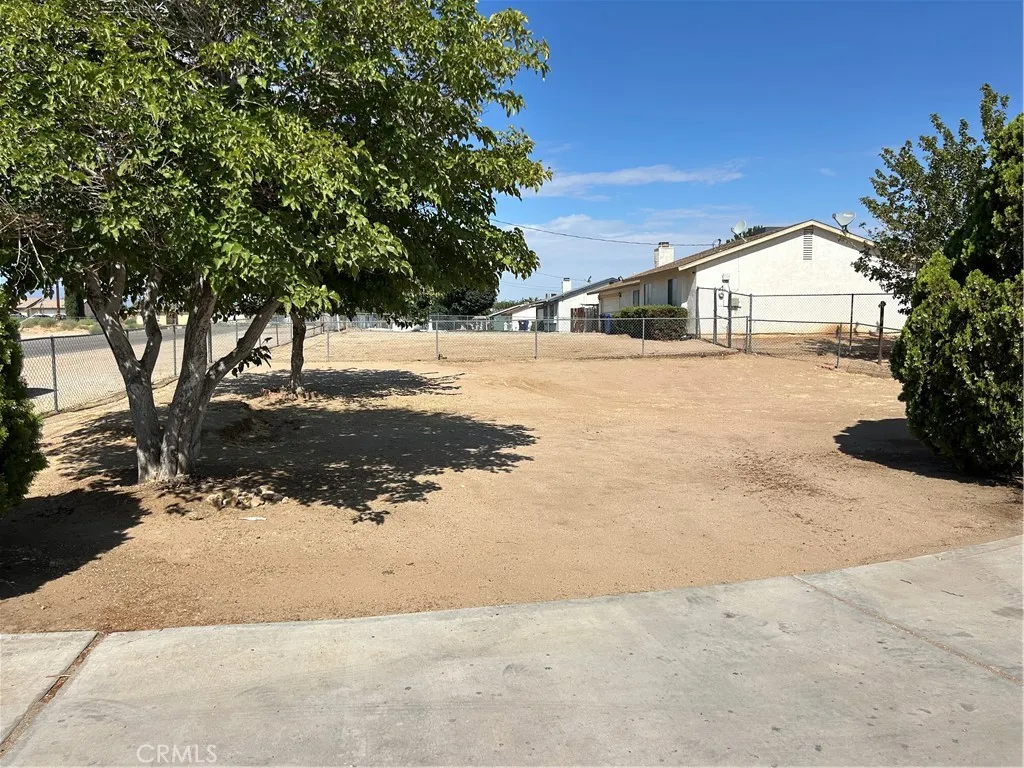 15686 Little Beaver, Victorville, CA 92395 - Photo 3 of 39, Victorville, CA