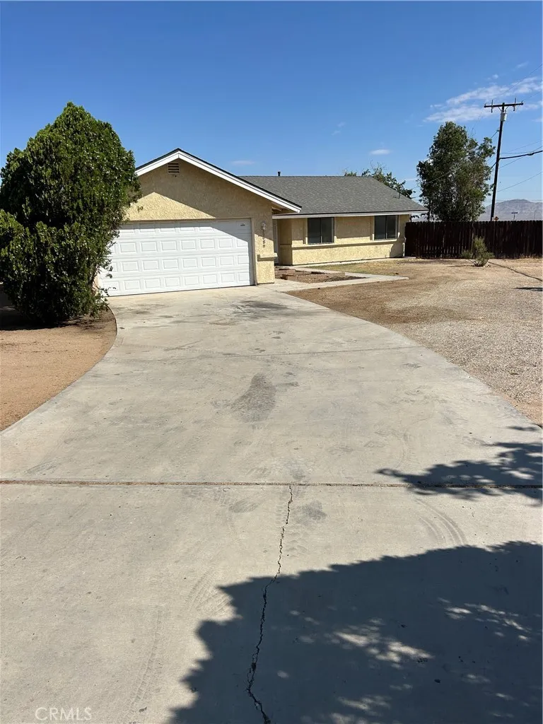 15686 Little Beaver, Victorville, CA 92395 - Photo 2 of 39, Victorville, CA
