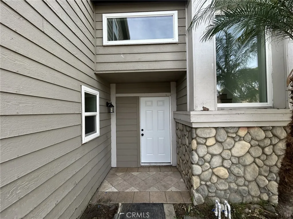 12040 Woodbridge, Fontana, CA 92337 - Main photo, Fontana, CA
