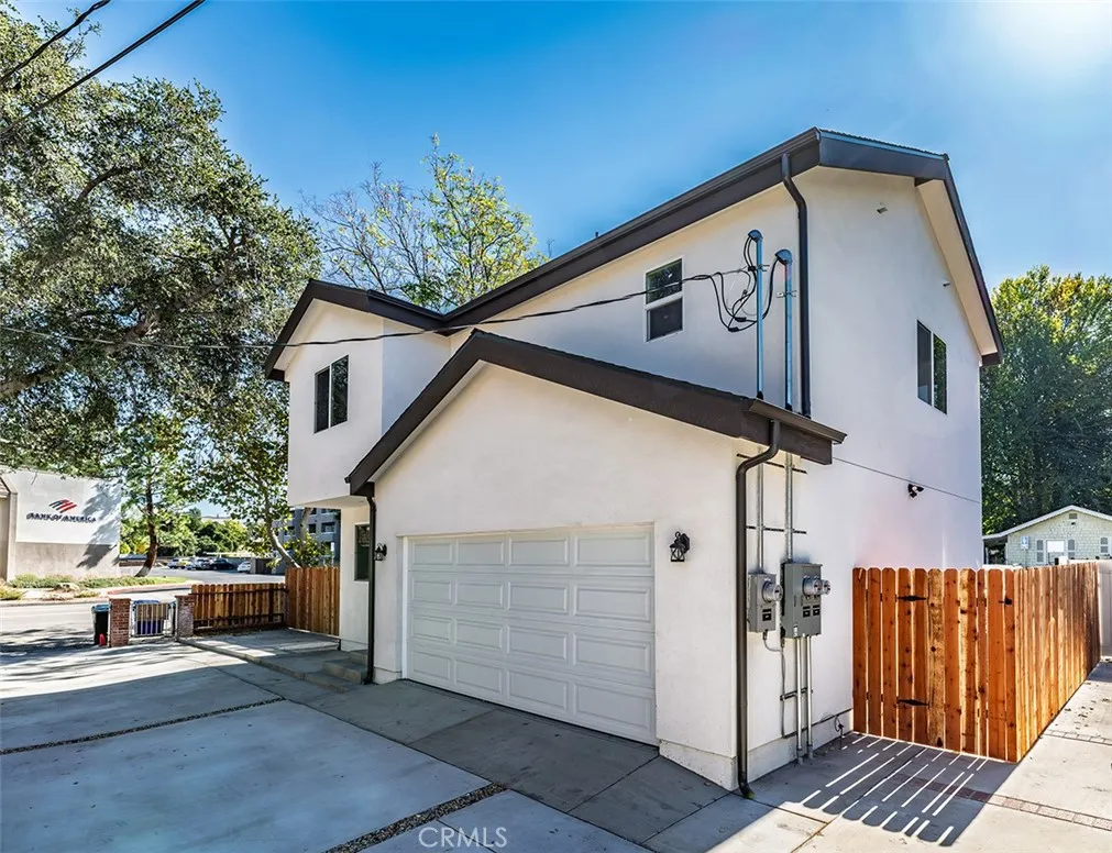 24743 Valley Unit 1, Newhall, CA 91321 - Main photo, Newhall, CA