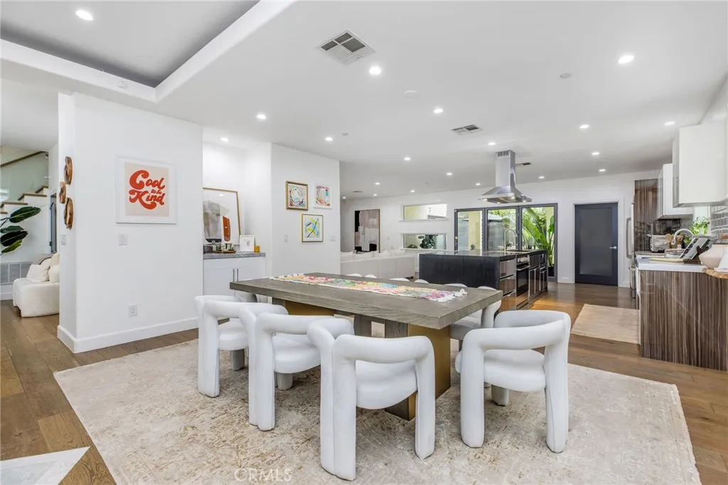 11645 Woodbridge Street, Studio City, CA 91604 - Photo 3 of 51, Studio City, CA