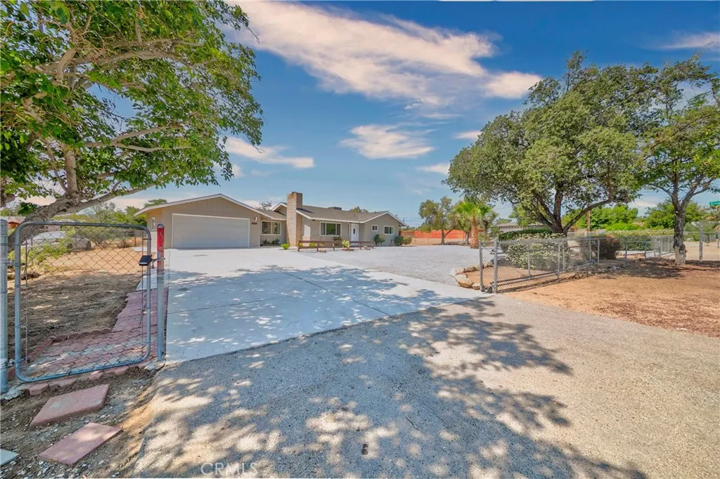18767 Albany Street, Hesperia, CA 92345 - Photo 3 of 34, Hesperia, CA