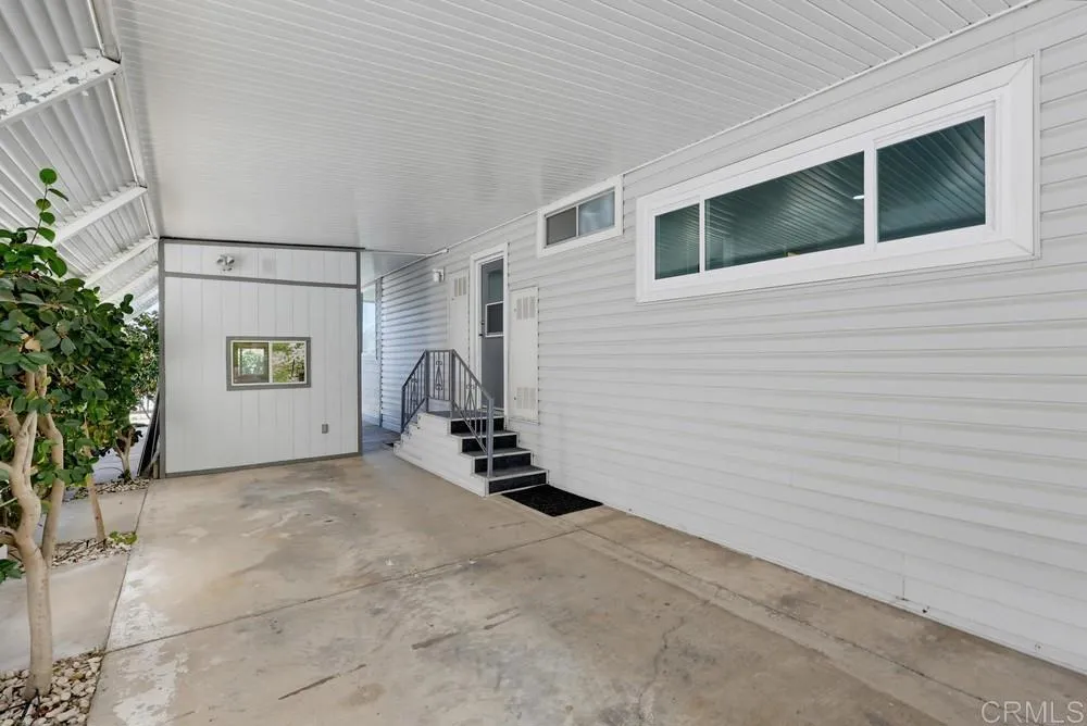 https://cdn.realtyfeed.com/cdn/127/306773781/453bcd493b6a9c0932e99abf5e9c96f2.webp