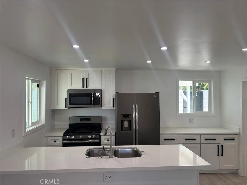 8639 Bothwell, Northridge, CA 91324 - Photo 4 of 20, Northridge, CA