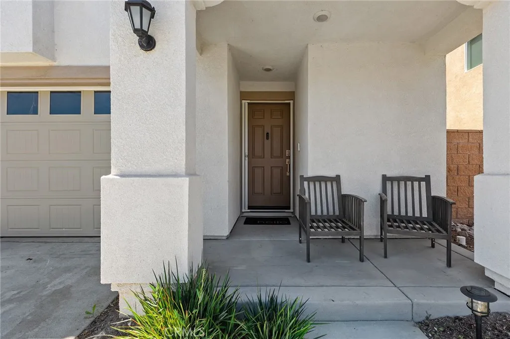 30851 Le Baron Court, Winchester, CA 92596 - Photo 4 of 36, Winchester, CA