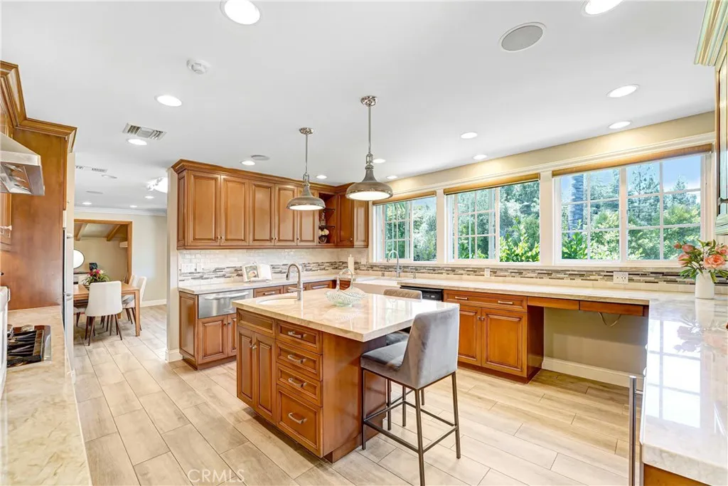 5062 Avenida Hacienda, Tarzana, CA 91356 - Photo 3 of 47, Tarzana, CA