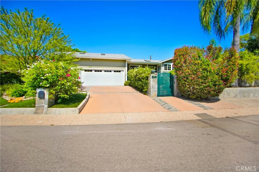 5062 Avenida Hacienda, Tarzana, CA 91356 - Photo 2 of 47, Tarzana, CA