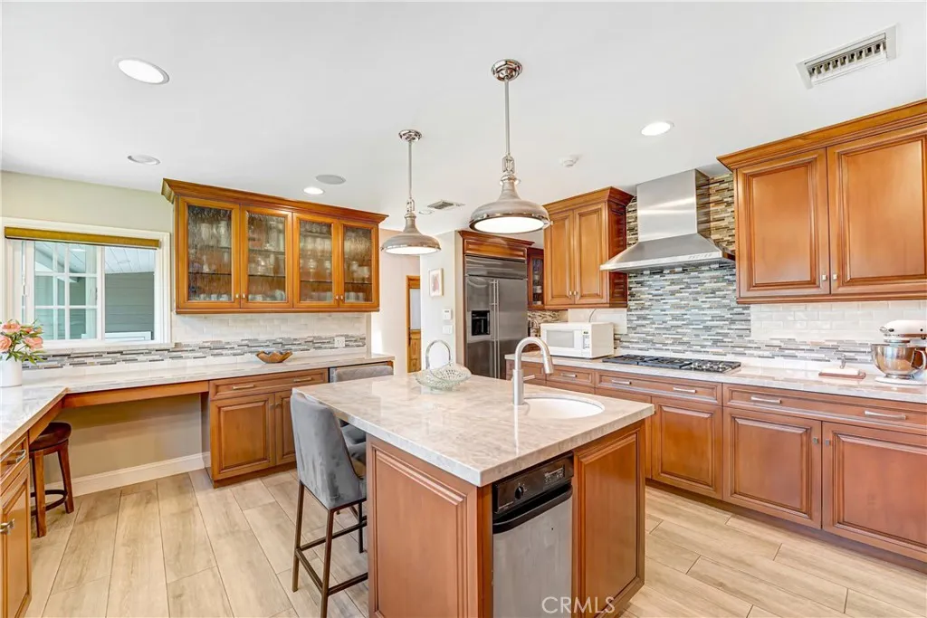 5062 Avenida Hacienda, Tarzana, CA 91356 - Photo 4 of 47, Tarzana, CA