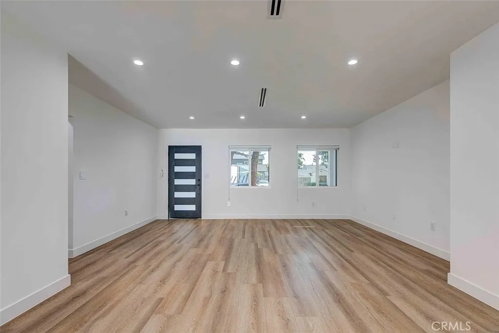 1613 N Niagara Street, Burbank, CA 91606 - Photo 3 of 21, Burbank, CA