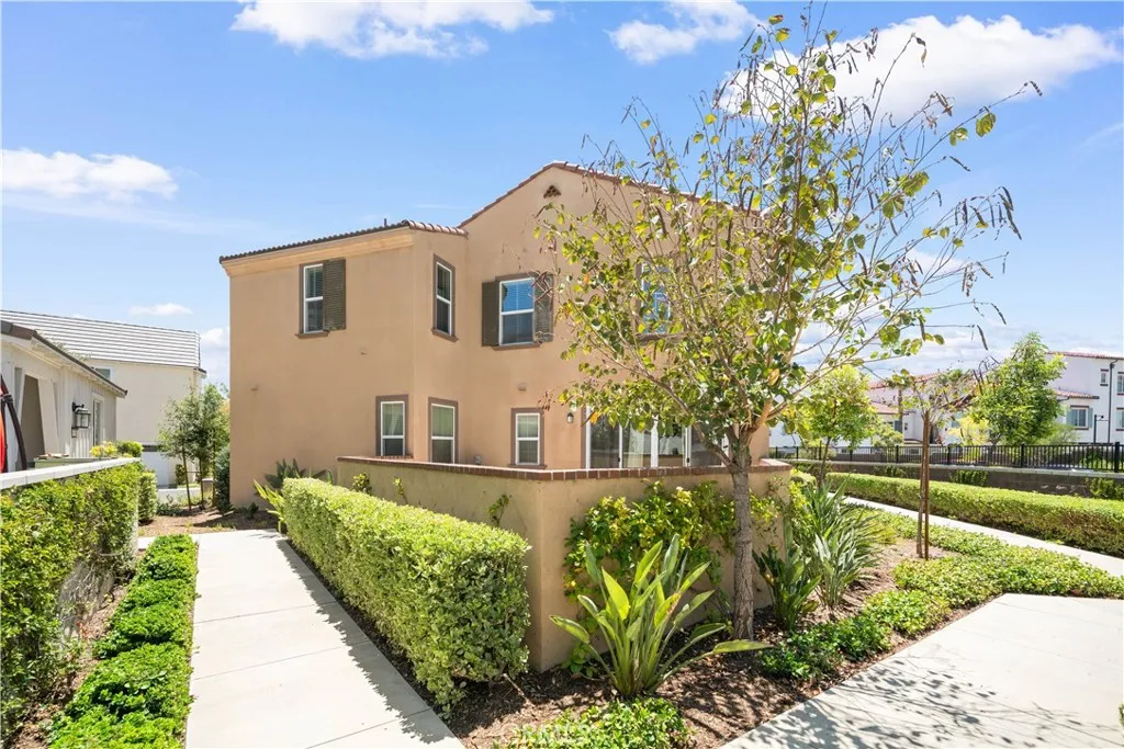16402 Traverse, Chino, CA 91708 - Photo 2 of 32, Chino, CA