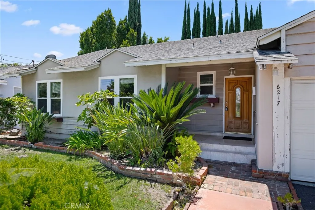 6217 Van Noord Avenue, Valley Glen, CA 91401 - Photo 2 of 29, Valley Glen, CA