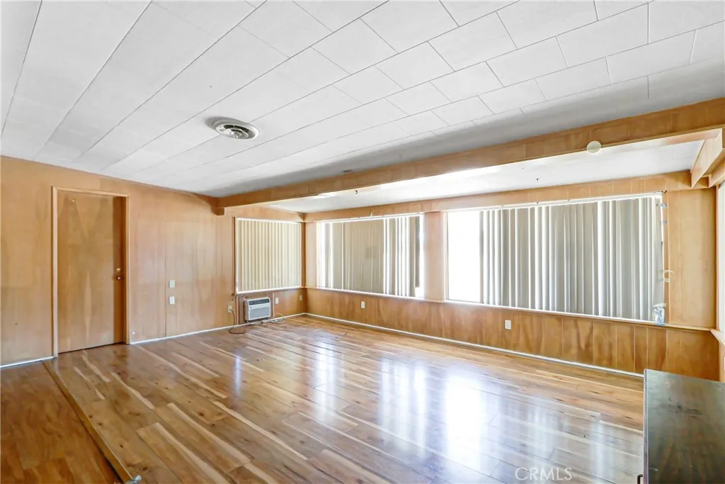 28410 E Worcester Road, Sun City, CA 92586 - Photo 5 of 13, Sun City, CA