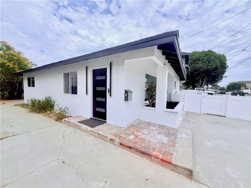 2111 Perry, Redondo Beach, CA 90278 - Photo 2 of 12, Redondo Beach, CA