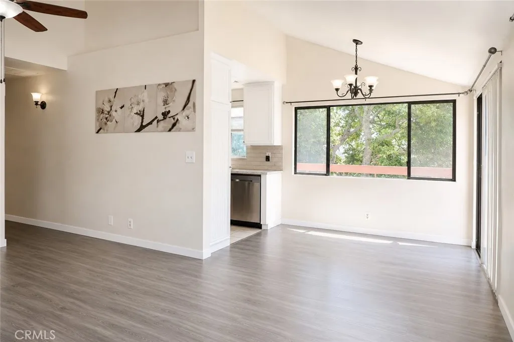27919 Sarabande Lane Unit 422, Canyon Country, CA 91387 - Photo 4 of 18, Canyon Country, CA