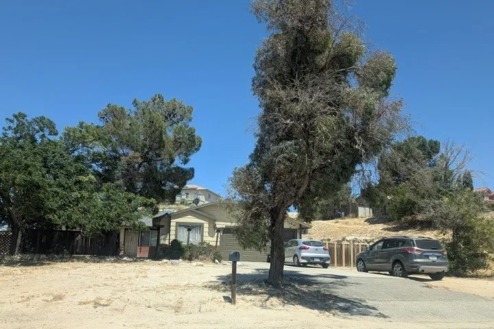 13578 Dean, Victorville, CA 92395 - Photo 2 of 4, Victorville, CA
