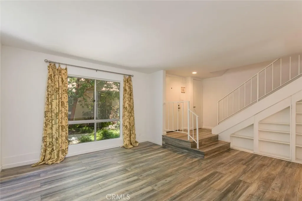 27424 Country Glen Road, Agoura Hills, CA 91301 - Photo 3 of 10, Agoura Hills, CA