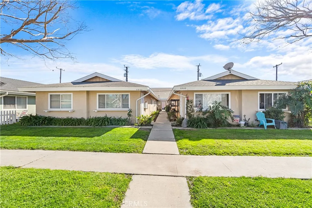 5932 Santa Barbara Avenue East Unit B, Garden Grove, CA 92845 - Main photo, Garden Grove, CA