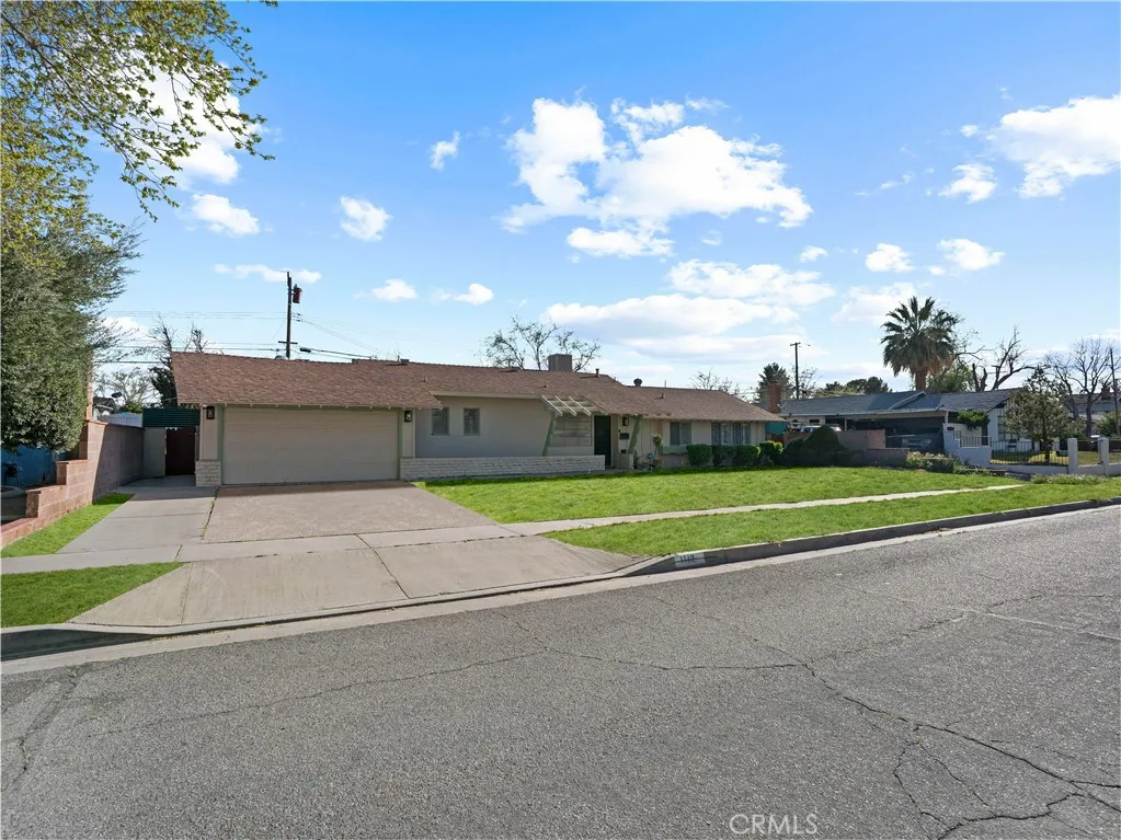 1112 E Avenue J4, Lancaster, CA 93535 - Main photo, Lancaster, CA