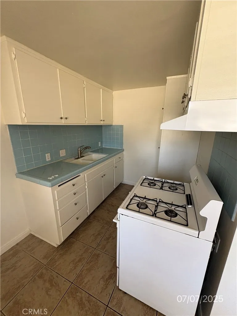 141 S Myers St Unit B, Oceanside, CA 92054 - Photo 5 of 8, Oceanside, CA