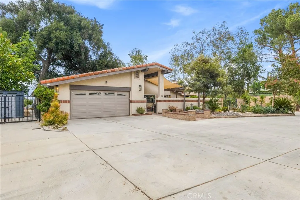 31016 E Sunset Drive North, Redlands, CA 92373 - Photo 3 of 48, Redlands, CA