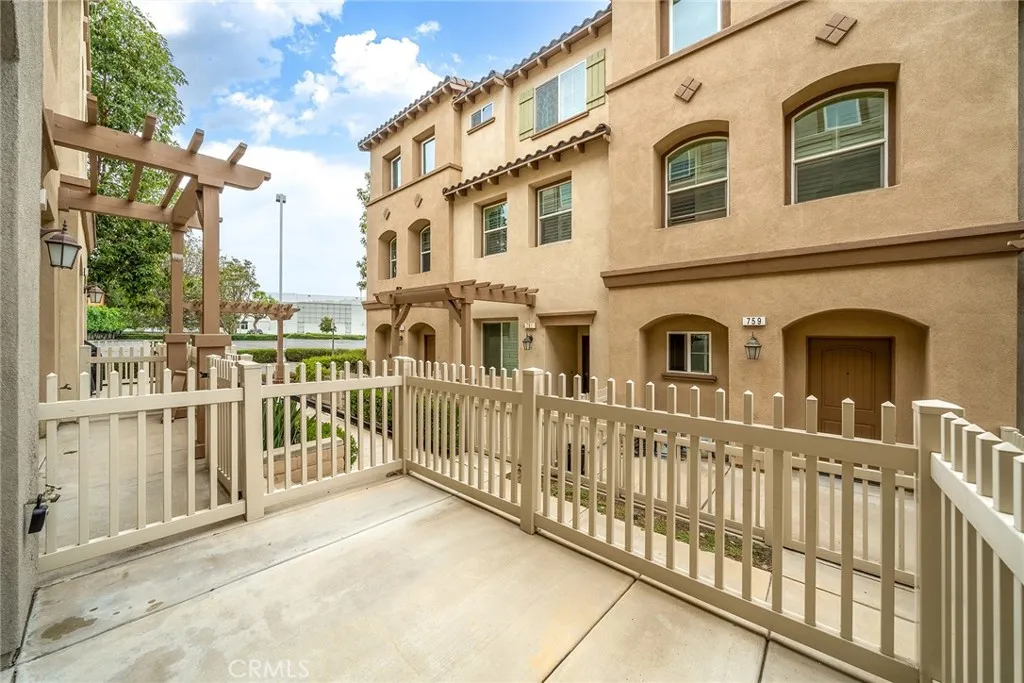 758 E Matchwood, Azusa, CA 91702 - Photo 4 of 37, Azusa, CA