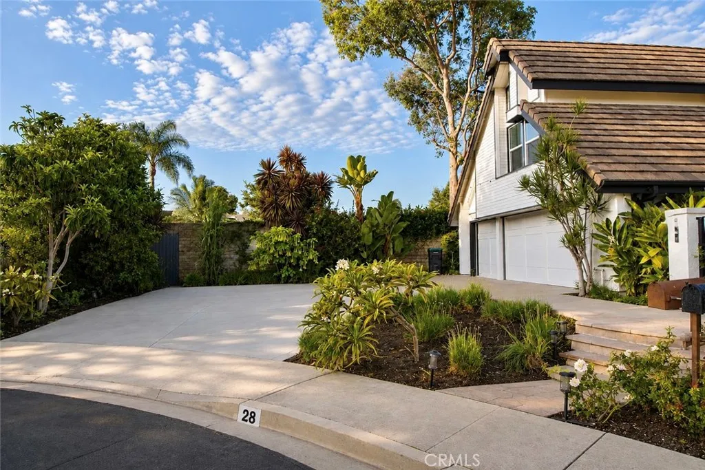 28 Cambridge, Irvine, CA 92620 - Photo 3 of 44, Irvine, CA
