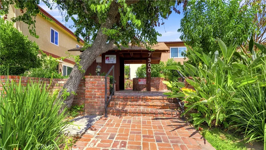 7300 Lennox, Van Nuys, CA 91405 - Photo 2 of 8, Van Nuys, CA