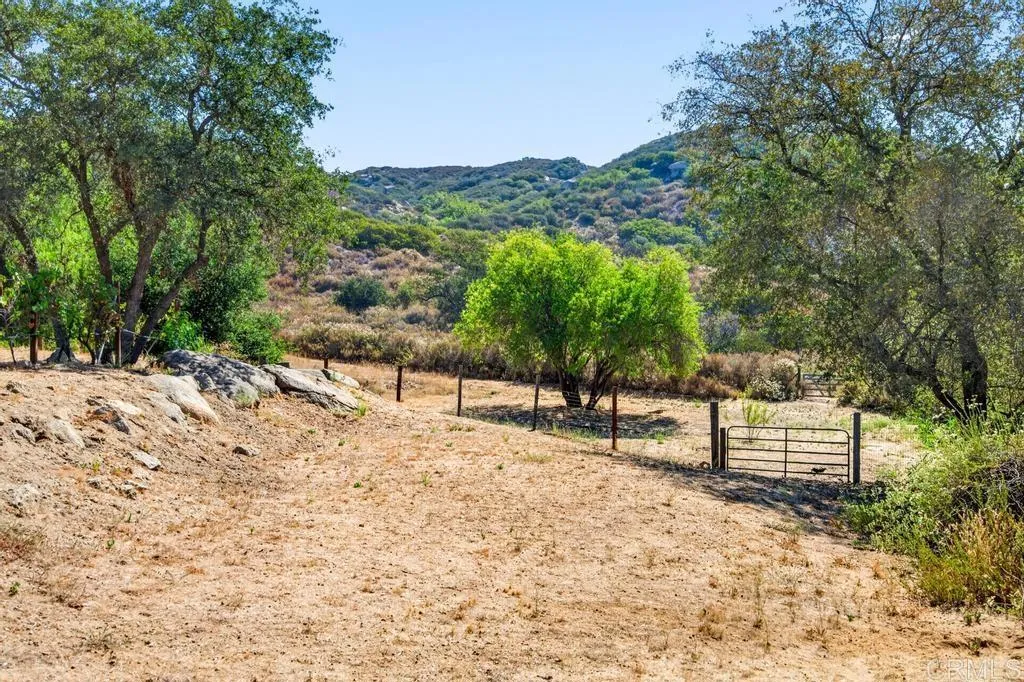https://cdn.realtyfeed.com/cdn/127/306774054/4a3cae30657dafe2640d2ef239120b57.webp