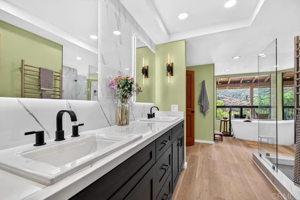 https://cdn.realtyfeed.com/cdn/127/306774054/769ba58ff69db588d1d4b8e2f2e6f29b.webp