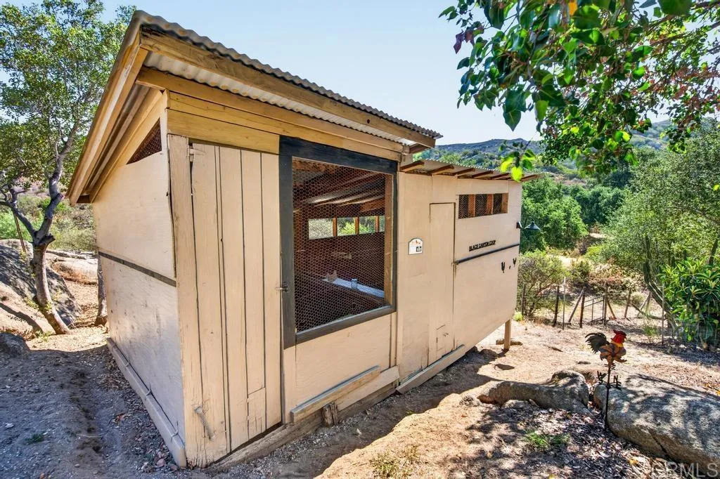 https://cdn.realtyfeed.com/cdn/127/306774054/b1106d21fa597e390a82c1db738ebf76.webp