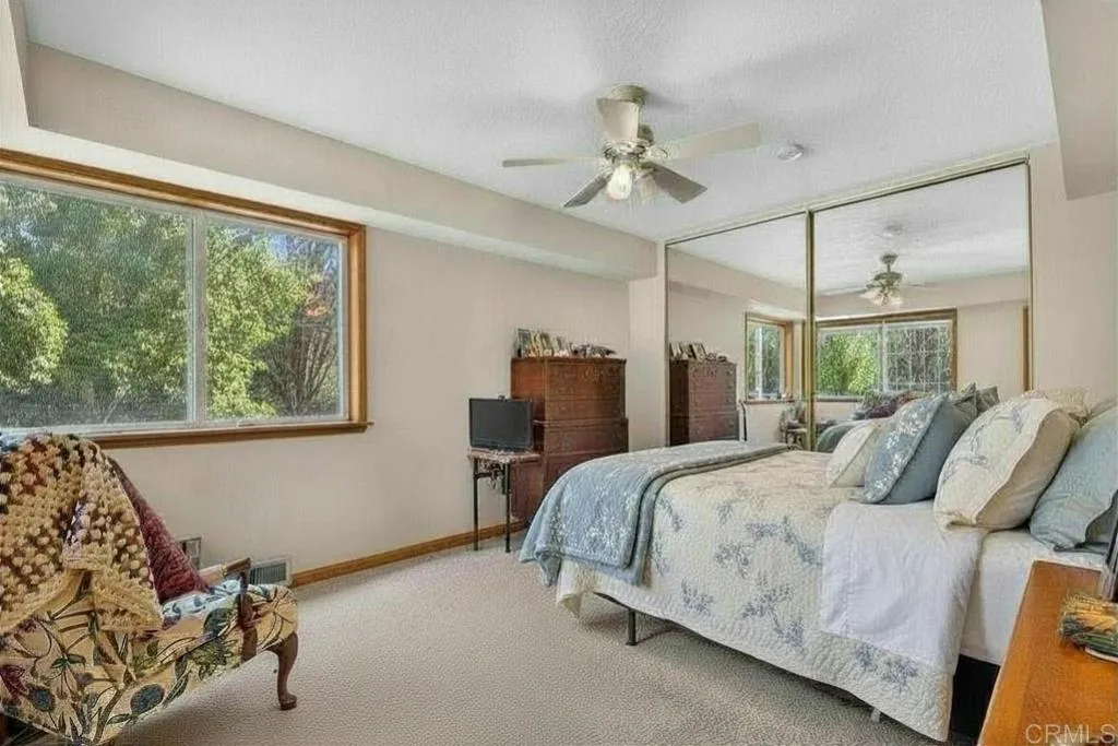 https://cdn.realtyfeed.com/cdn/127/306774054/d303f968419986ba3379a0ea649035b4.webp