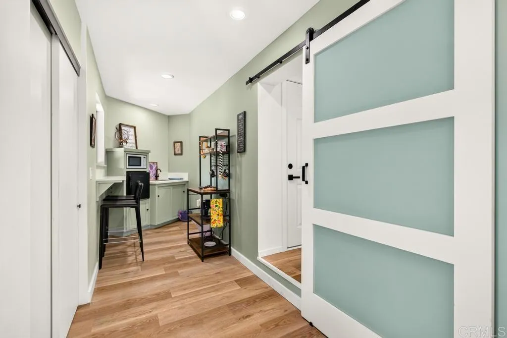 https://cdn.realtyfeed.com/cdn/127/306774054/f0161617ceb4d4a3496c1166708ed5a0.webp