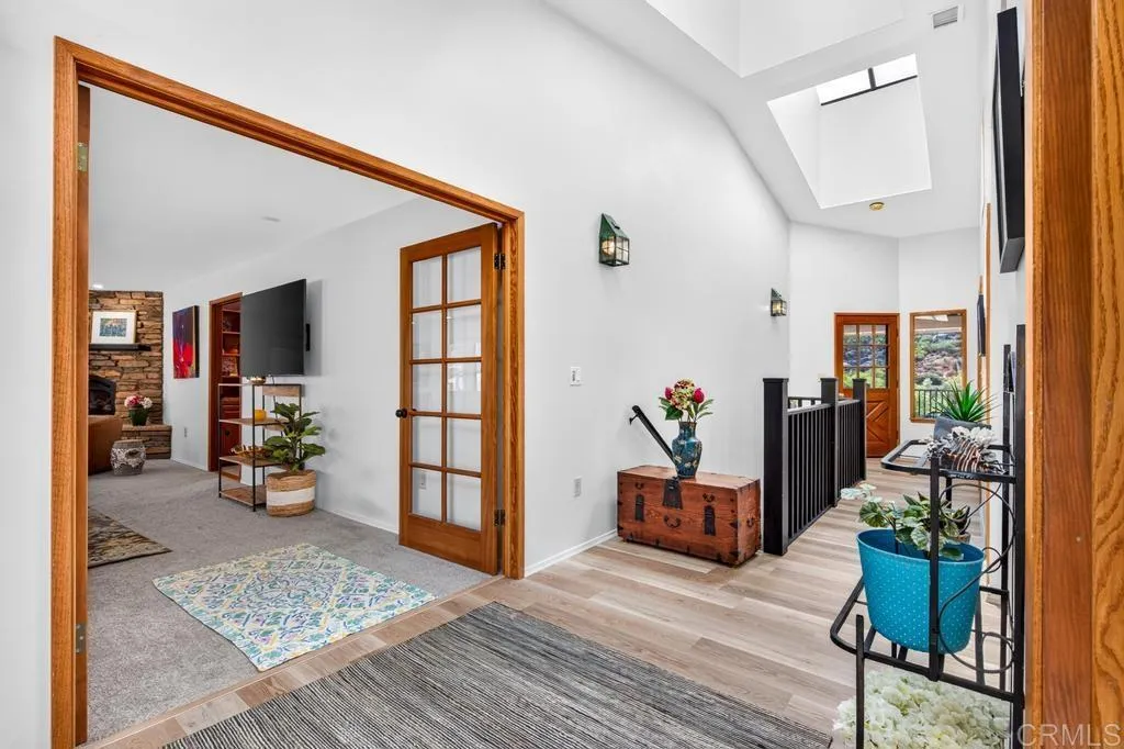 https://cdn.realtyfeed.com/cdn/127/306774054/f25fc32025dd003f22067e8bd258a57b.webp