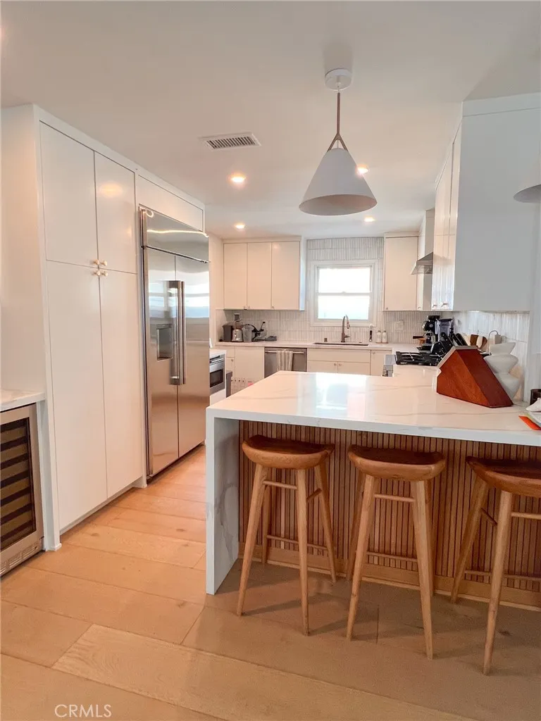 1300 Walnut Avenue, Manhattan Beach, CA 90266 - Photo 3 of 27, Manhattan Beach, CA