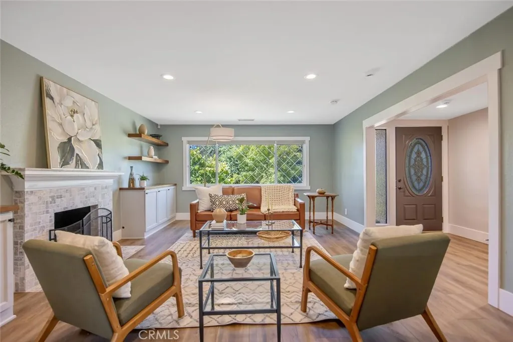 1031 Uppingham, Thousand Oaks, CA 91360 - Photo 5 of 37, Thousand Oaks, CA