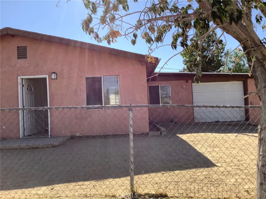 16821 Batson Road, Victorville, CA 92395 - Photo 2 of 25, Victorville, CA