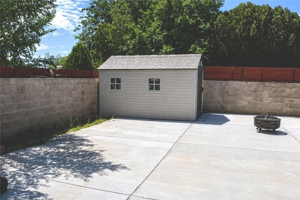 44220 Kirkland, Lancaster, CA 93535 - Photo 5 of 15, Lancaster, CA