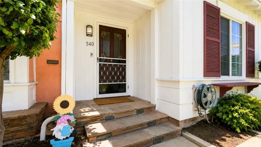 540 Clement Drive, Glendale, CA 91202 - Photo 5 of 30, Glendale, CA