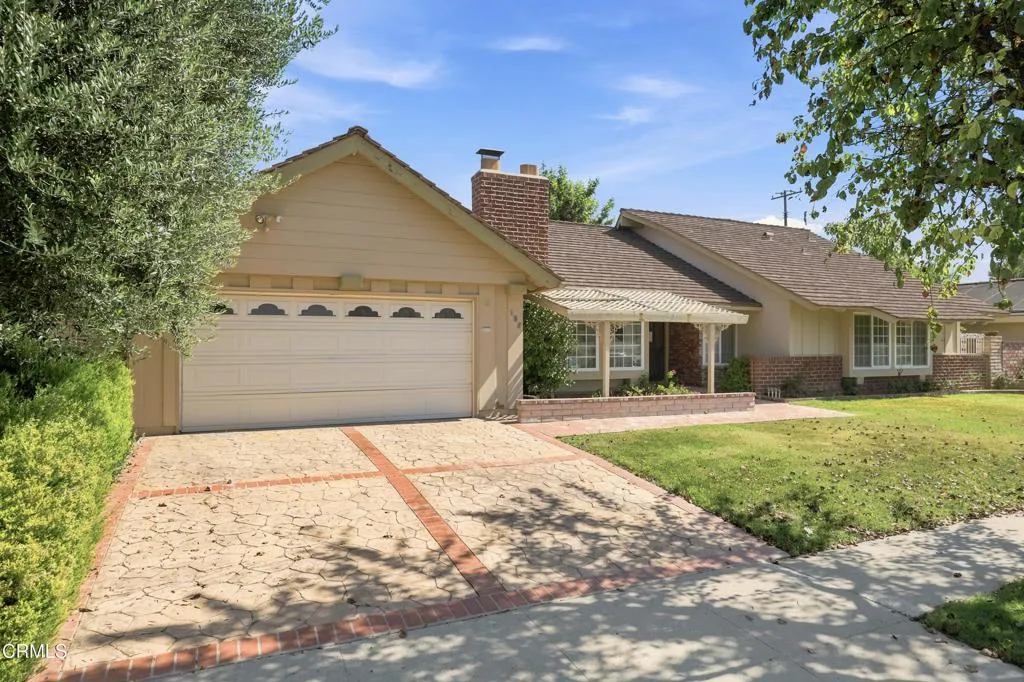 195 W Avenida De Las Flores, Thousand Oaks, CA 91360 - Photo 2 of 28, Thousand Oaks, CA