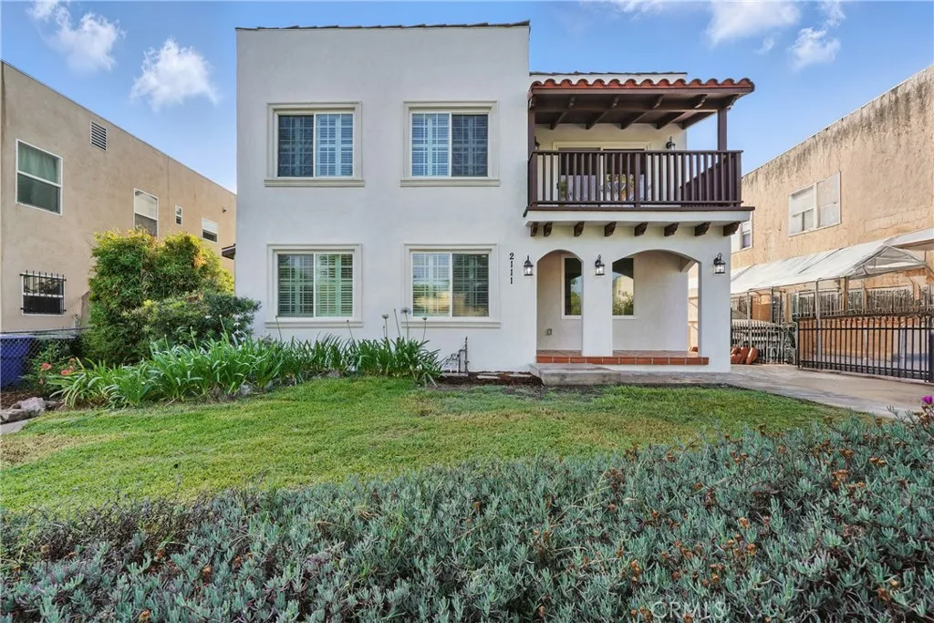 2111 S Bronson, Los Angeles, CA 90018 - Photo 2 of 47, Los Angeles, CA