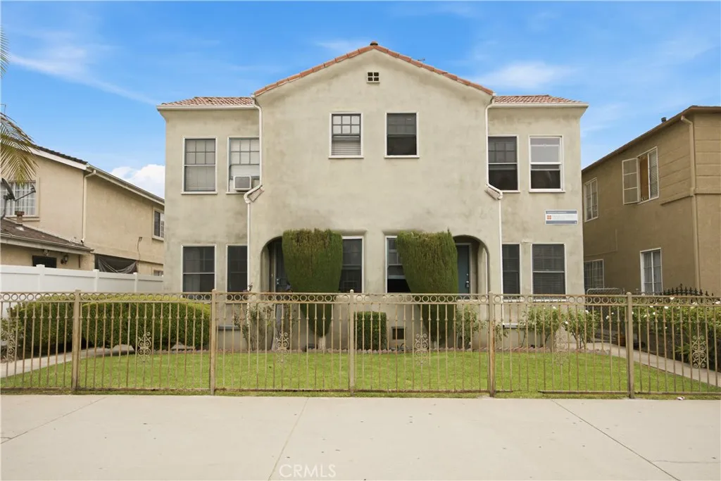 1258 S Woods Avenue, Los Angeles, CA 90022 - Photo 3 of 14, Los Angeles, CA