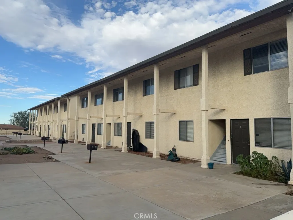 Hesperia, CA 92345