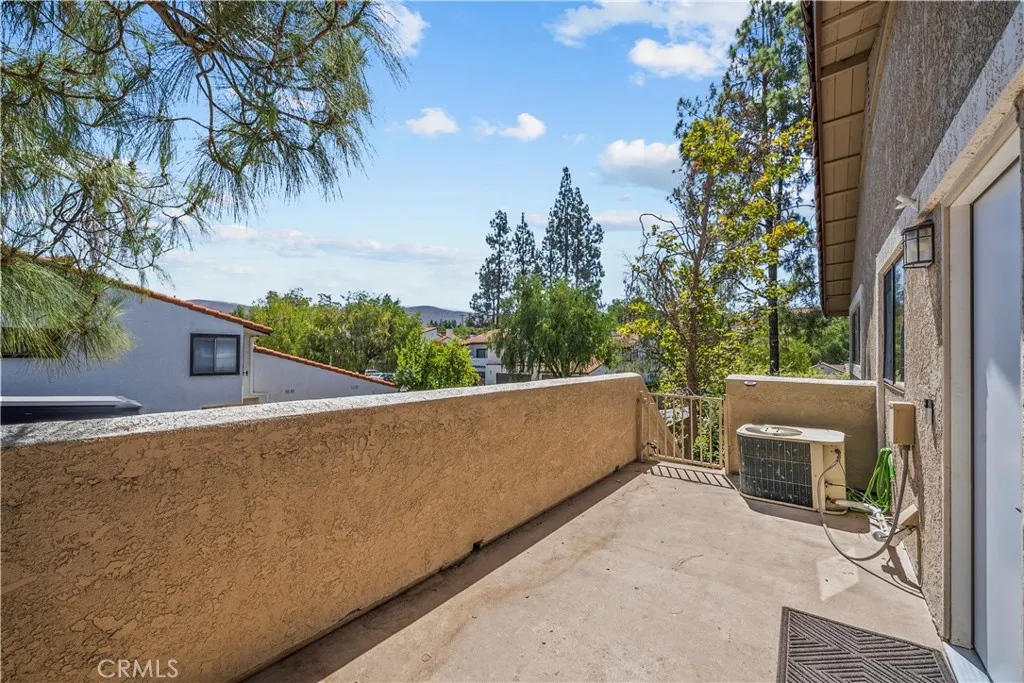 1631 Charterwood Court, Thousand Oaks, CA 91362 - Photo 5 of 33, Thousand Oaks, CA