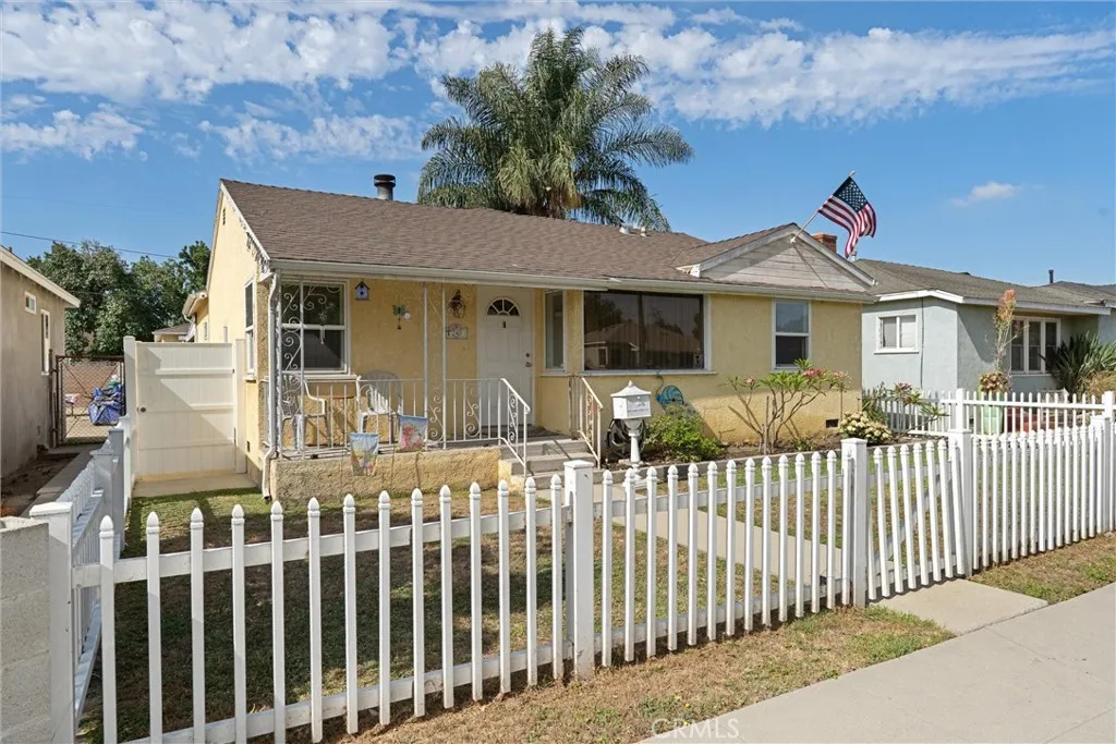 240 E Barclay, Long Beach, CA 90805 - Photo 2 of 39, Long Beach, CA