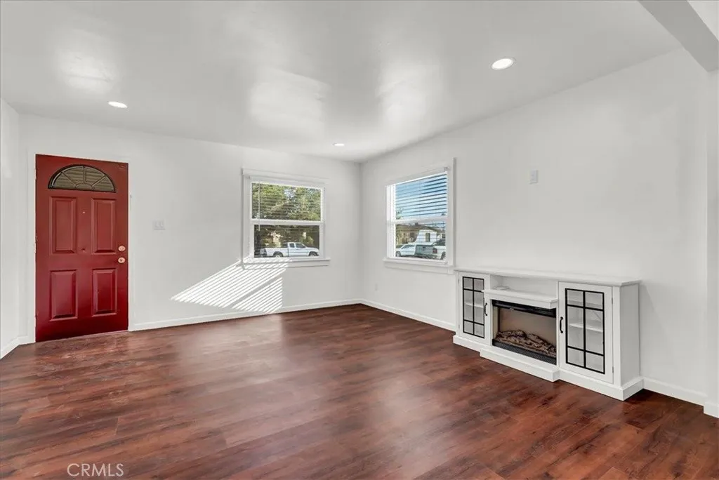 1015 Hall Avenue, Corcoran, CA 93212 - Photo 5 of 30, Corcoran, CA