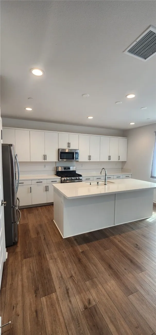 7044 Mallow Dr Unit 4, Fontana, CA 92336 - Main photo, Fontana, CA