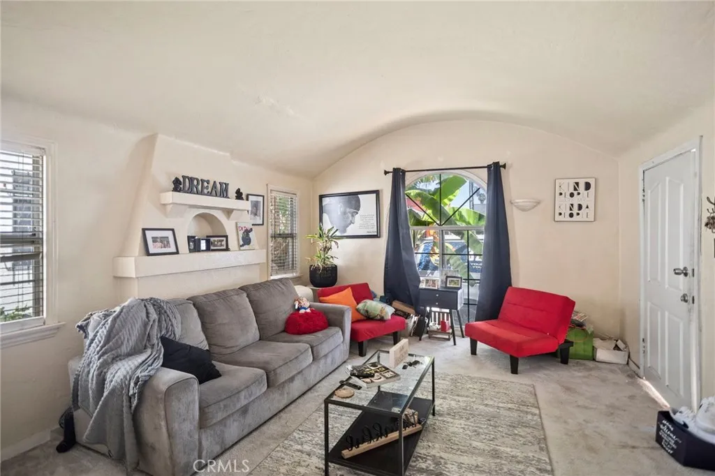 720 E 82nd Street, Los Angeles, CA 90001 - Photo 4 of 33, Los Angeles, CA