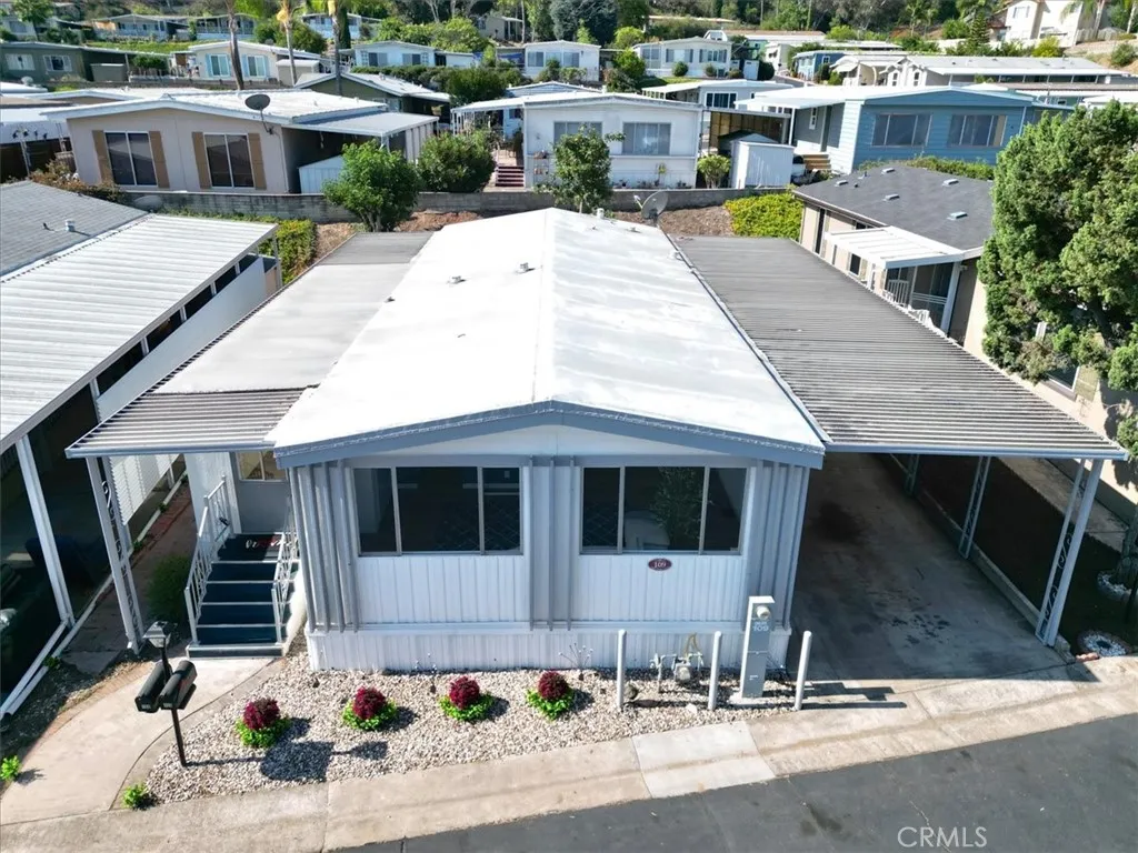 https://cdn.realtyfeed.com/cdn/127/306774252/3efec54f491bacbc857baeb0eb8418e2.webp