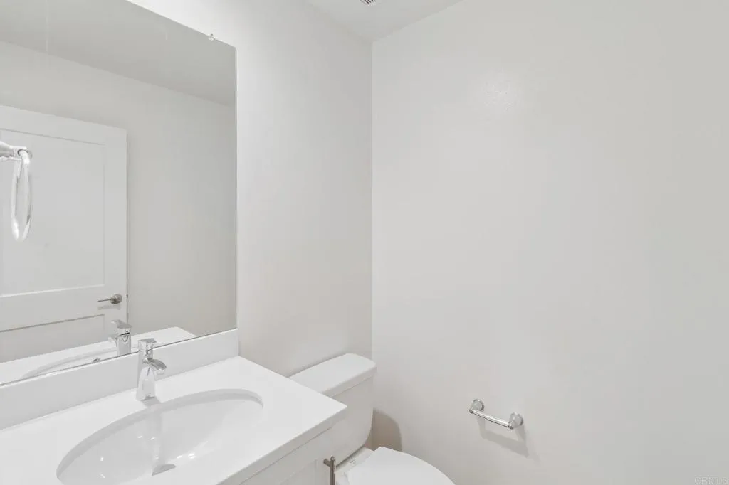https://cdn.realtyfeed.com/cdn/127/306774262/7b4c15a853198e7108fc5d150294c656.webp